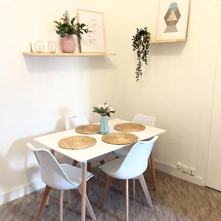 Bord De Centre-ville, Proche Gare *